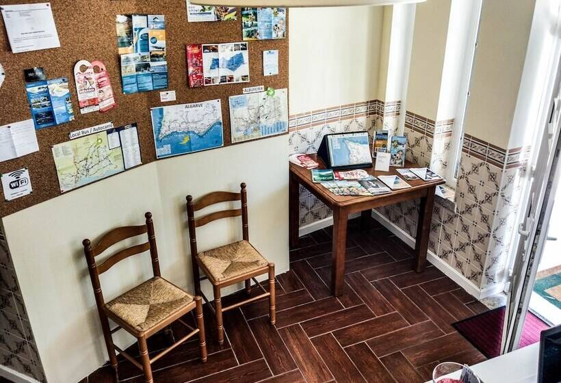 ホテル Albufeira Lounge Guesthouse Hostel