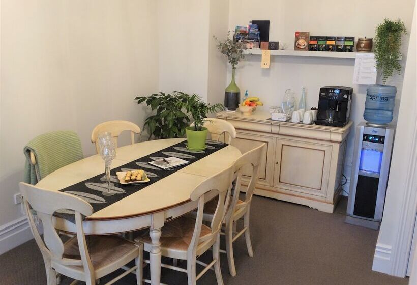 בית מלון כפרי Andelin Guest House
