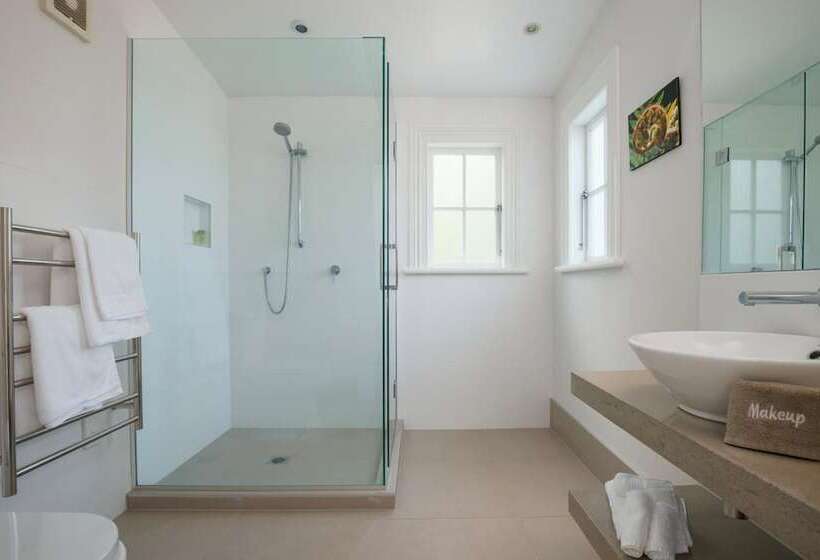 Отель Andelin Guest House