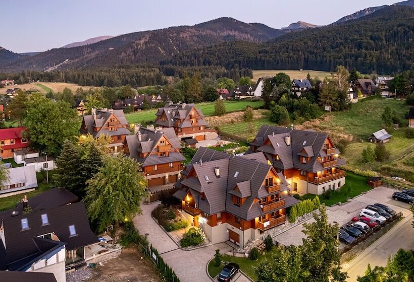 Отель Sun & Snow Resorts Lipki Park