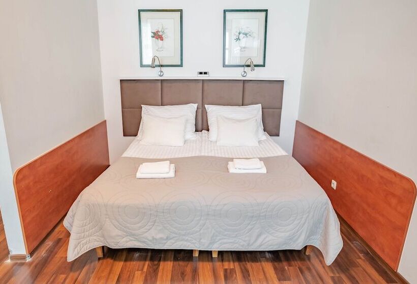 هتل Apartamenty Velvet