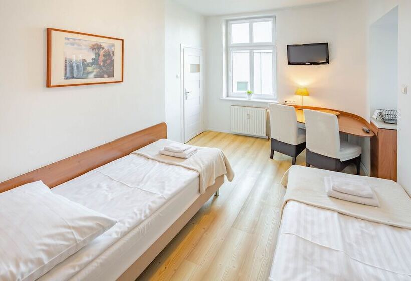 هتل Apartamenty Velvet