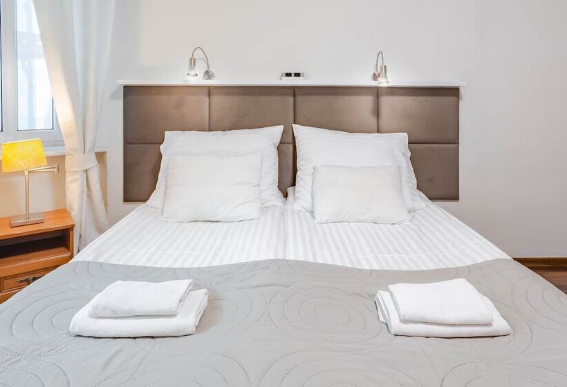 هتل Apartamenty Velvet