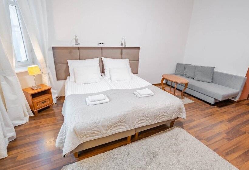 هتل Apartamenty Velvet