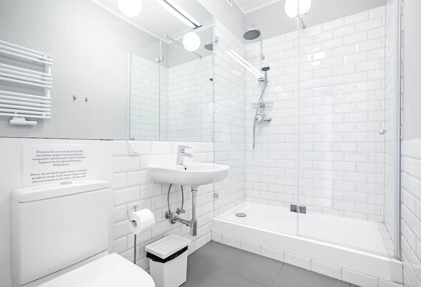 هتل Apartamenty Velvet