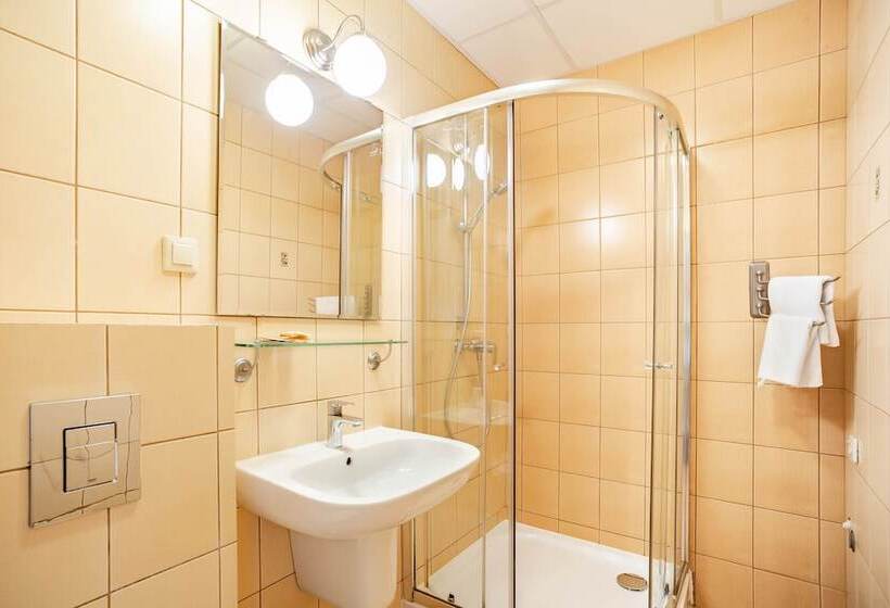 هتل Apartamenty Velvet