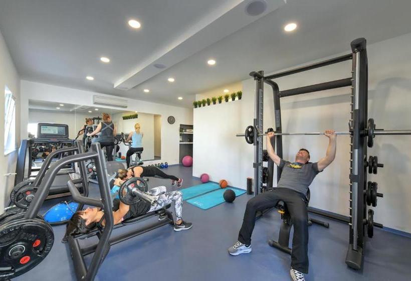 فندق Apartments Stella Adriatica