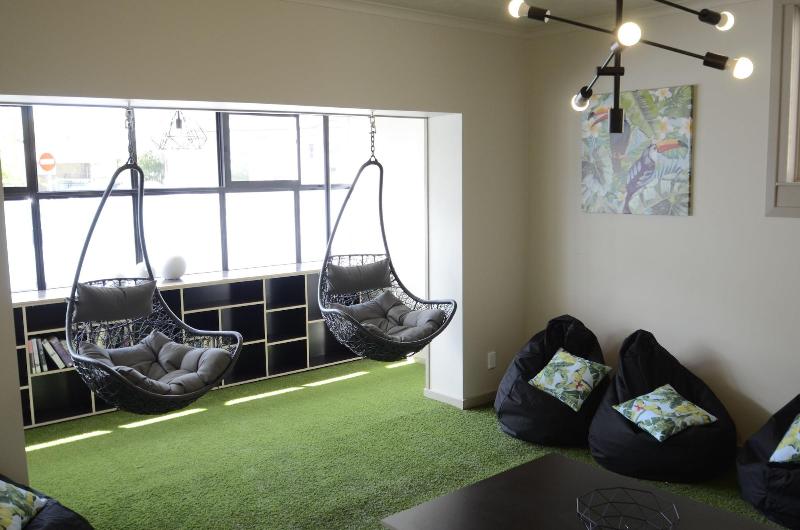 هتل Bridge Backpackers