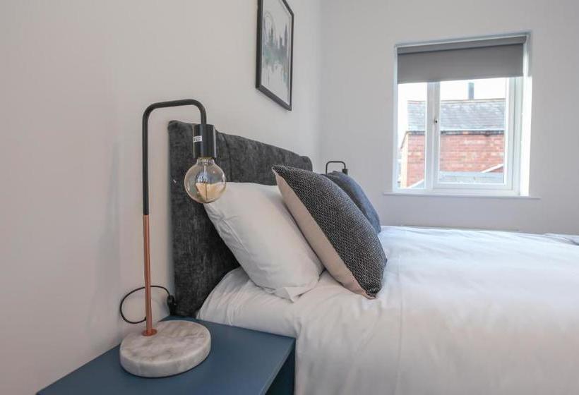 فندق Central Belfast Apartments: 7 Camden Street