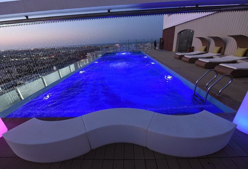 Carnelian By Glory Bower Hotels