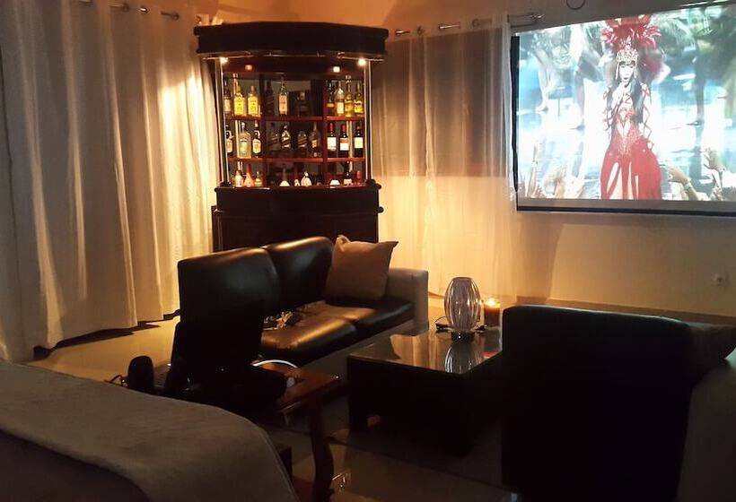 ホテル Catembe Beach Lodge