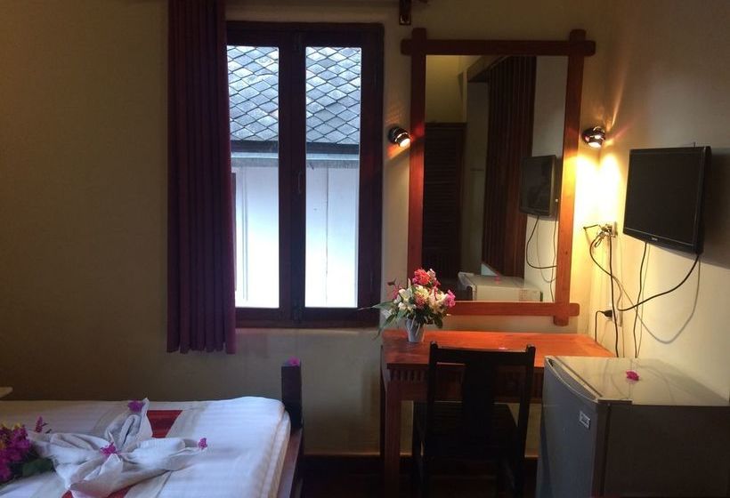 בית מלון כפרי Chaluenxay Villa