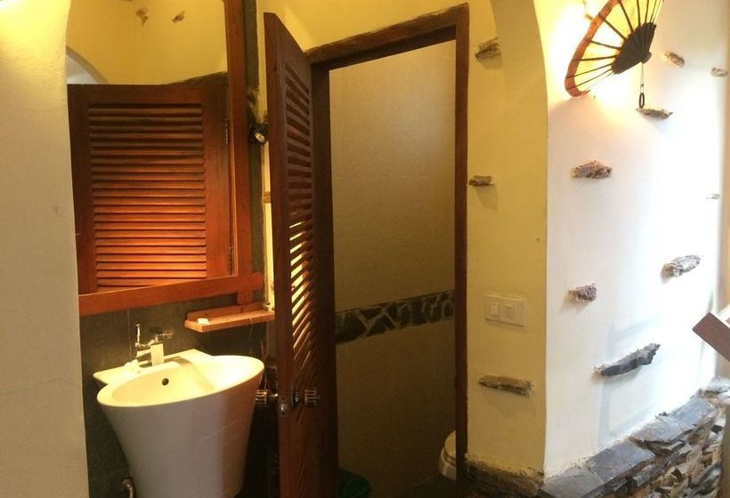 בית מלון כפרי Chaluenxay Villa