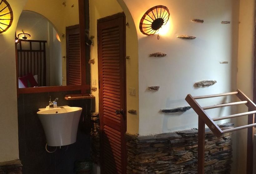 هتل Chaluenxay Villa