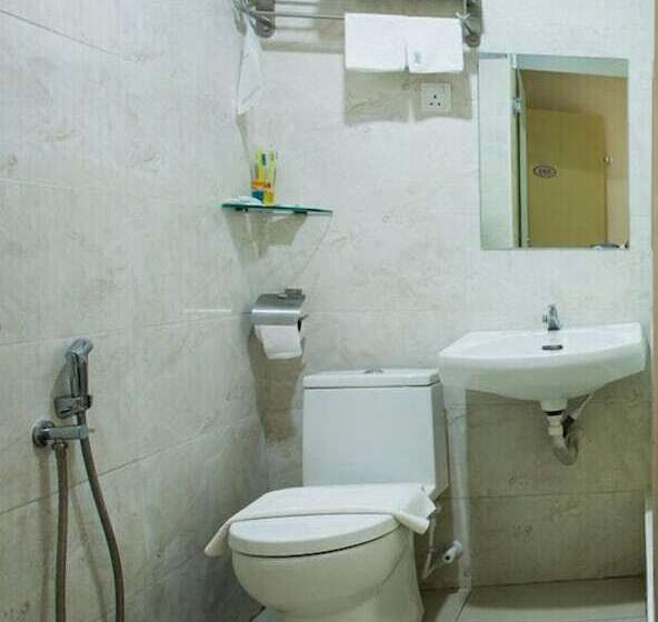 Отель Ciq @ Wong Ah Fook