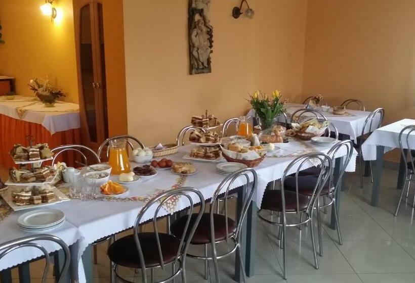 Отель Dom Wypoczynkowy Tulipan