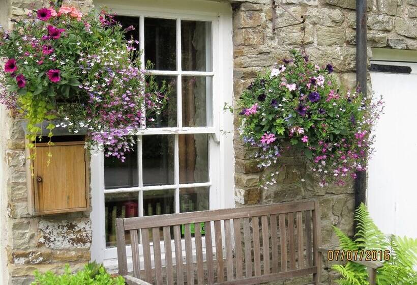 فندق Eastview Bed And Breakfast