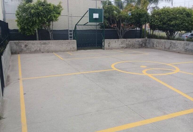 فندق Guadalupe Inn House