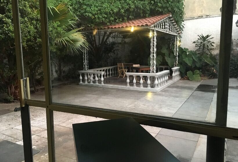 Отель Hakal Housing Hostel Guadalajara