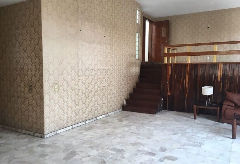 Отель Hakal Housing Hostel Guadalajara