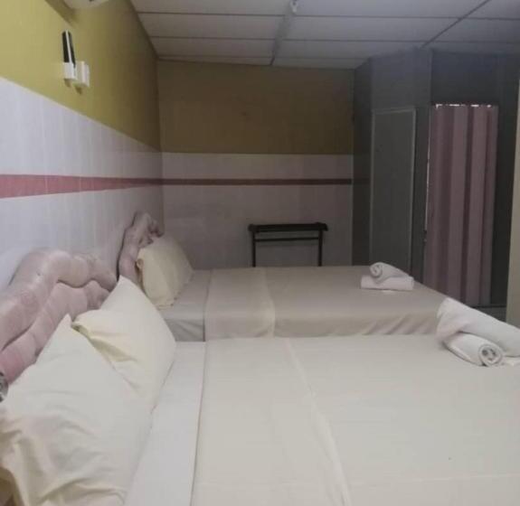 Spot On 90472 Hotel Heritage