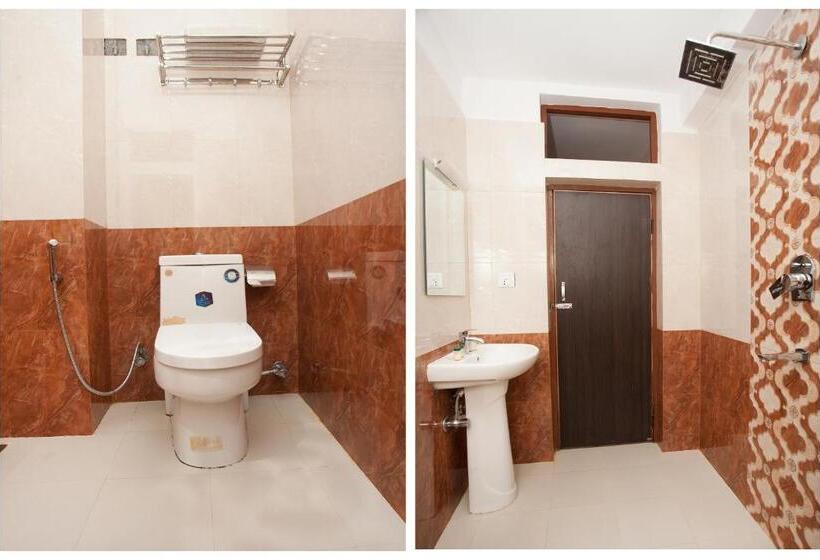 هتل Holiday Taj  Ltd