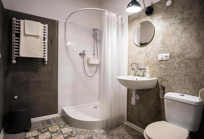 هتل Hostel Likehome