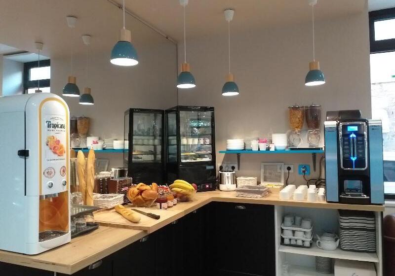 ホテル La Couronne