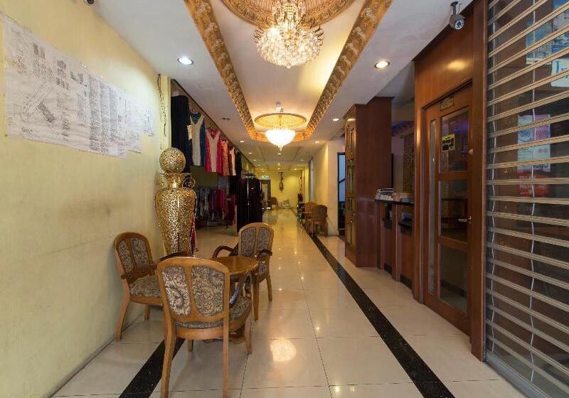 בית מלון כפרי Lebuh Queen City