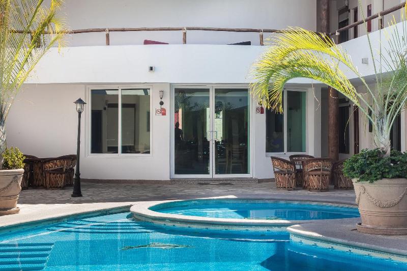 Отель Maioris La Paz