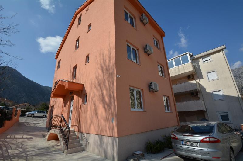 هتل Marinero Apartments