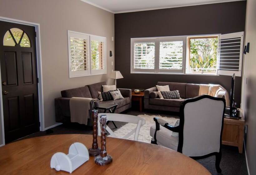 호텔 Mooring Lane Lodge