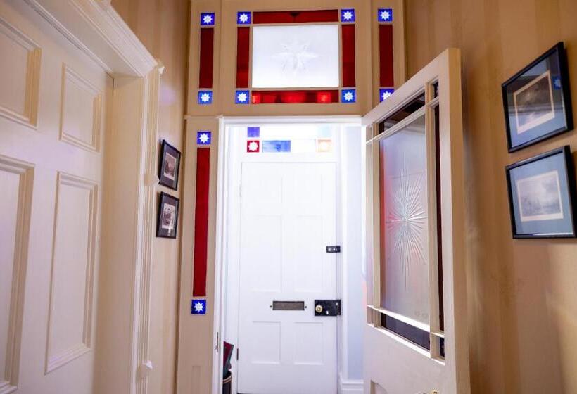 בית מלון כפרי Newgate House