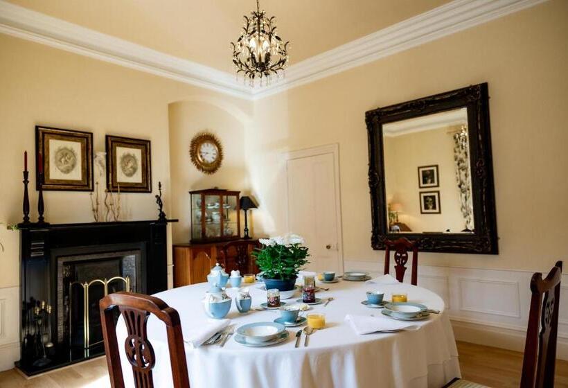 בית מלון כפרי Newgate House