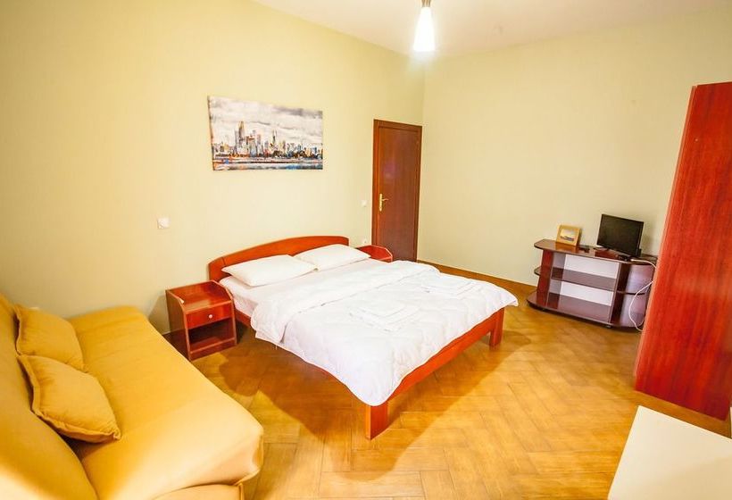 هتل Nilaj Apartments