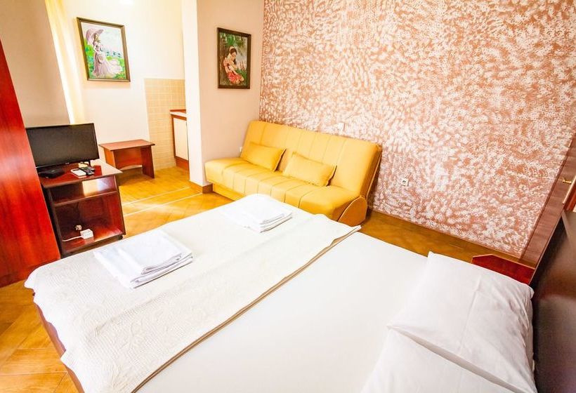 هتل Nilaj Apartments