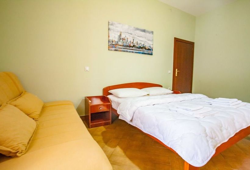 هتل Nilaj Apartments