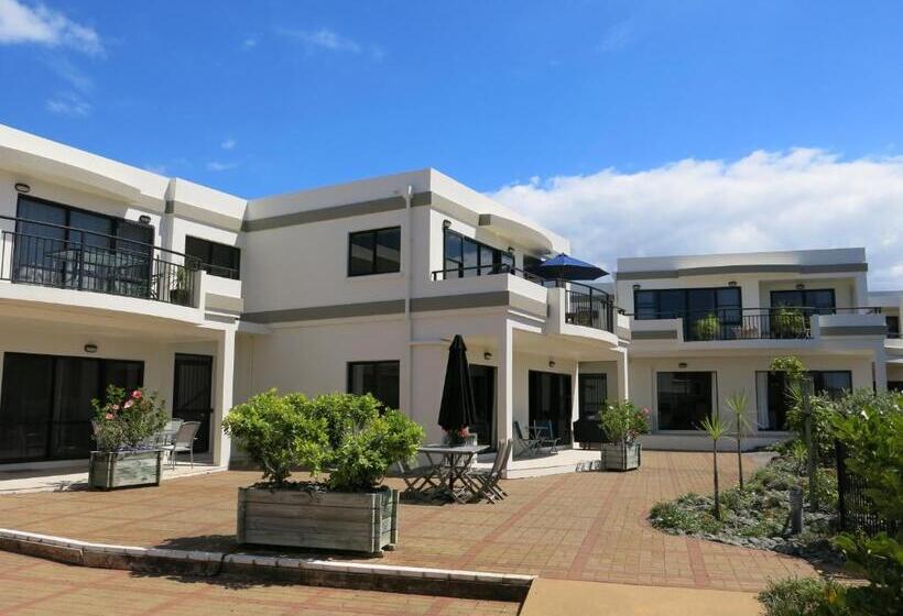 호텔 Ocean Breeze Resort Pauanui