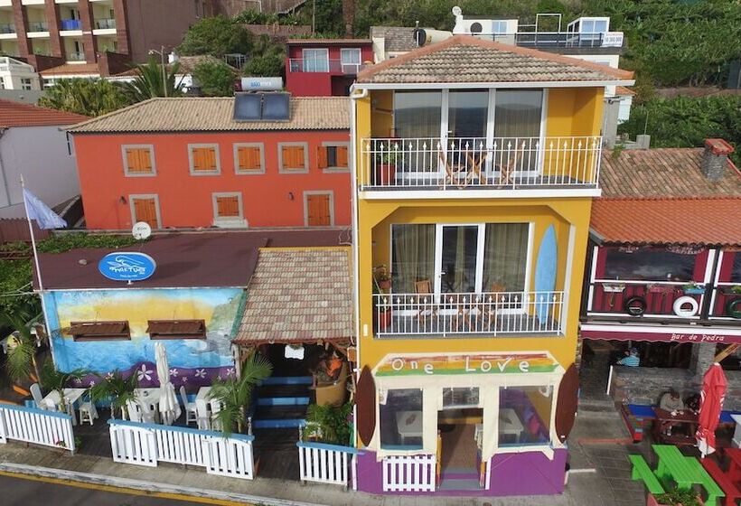 בית מלון כפרי One Love Maktub