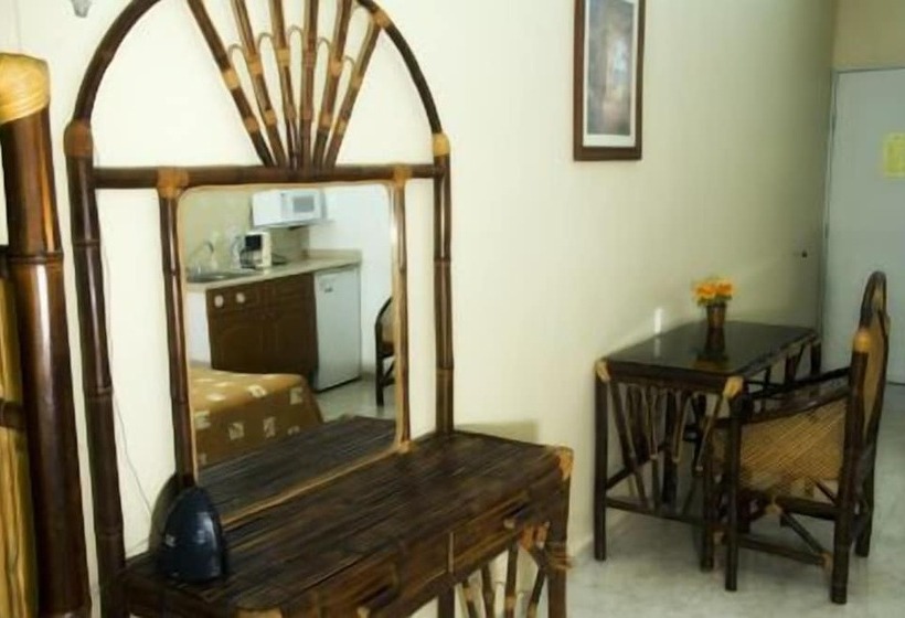 هتل Palmera Suites