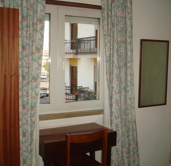 酒店 Pensão Residencial Luanda