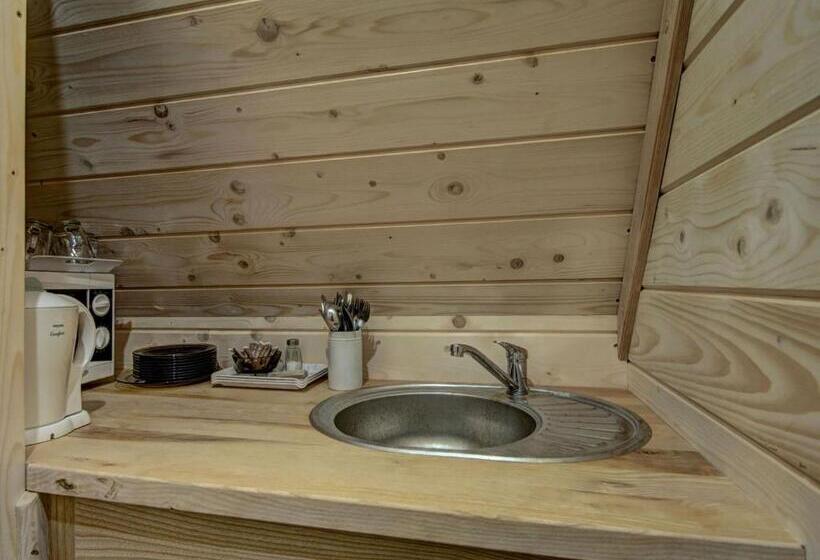 هتل Pokoje Gościnne światłomir