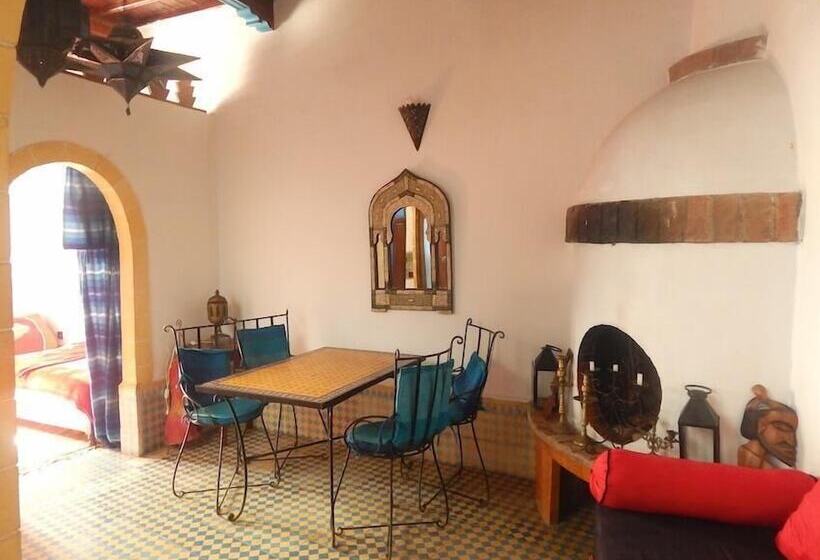 בית מלון כפרי Résidence Le Bastion