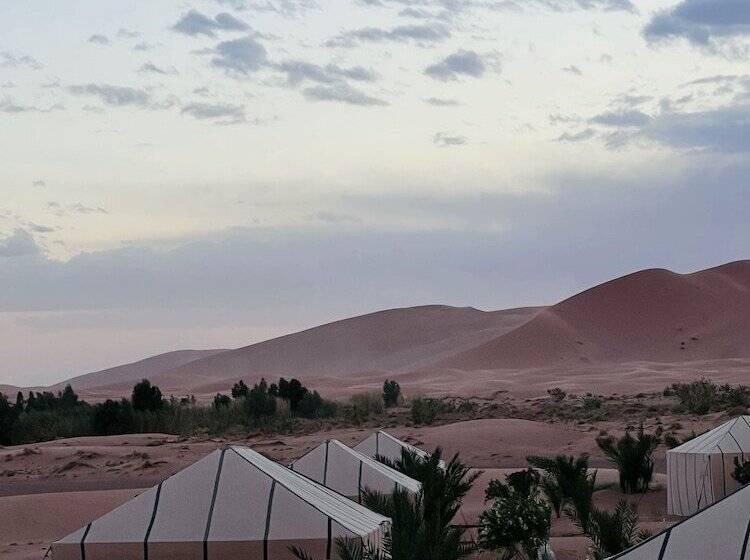 호텔 Saharian Luxury Camp