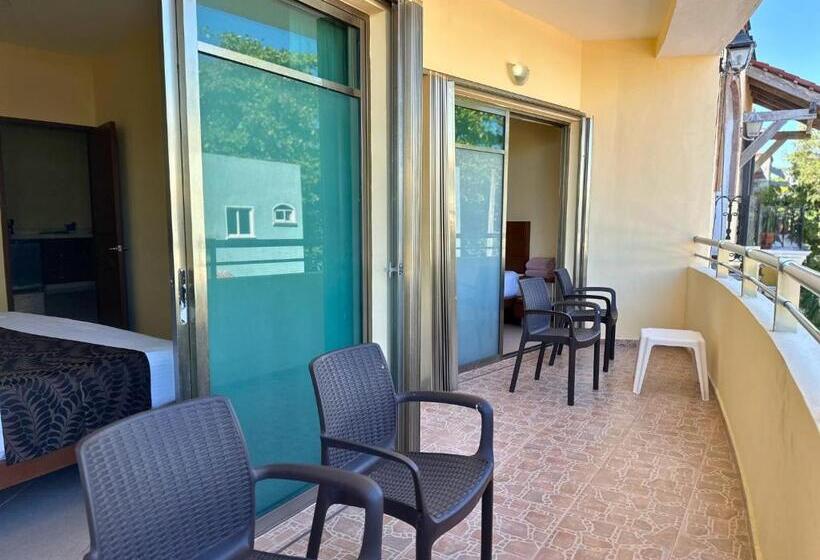 فندق Selina Playa Del Carmen   Hostel