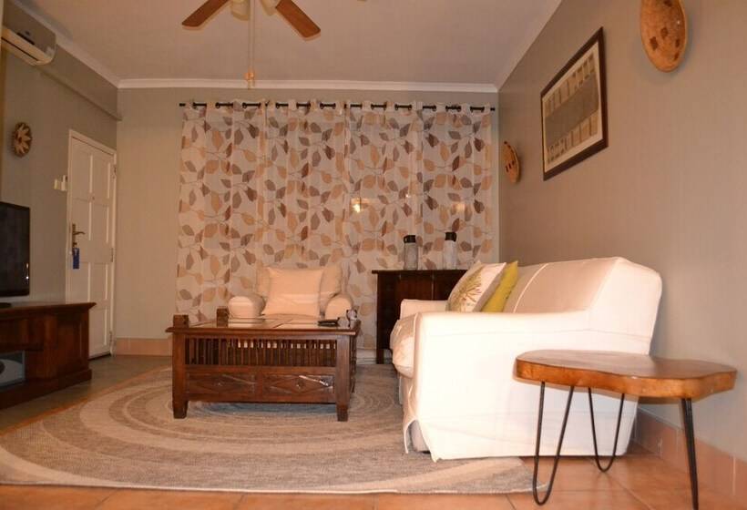 فندق Sundown Guest House Maputo