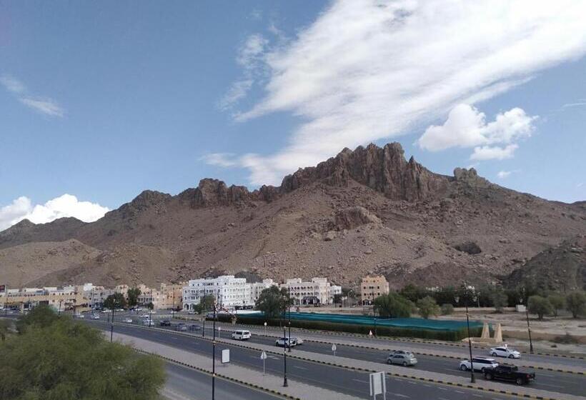 هتل Tanuf Residency