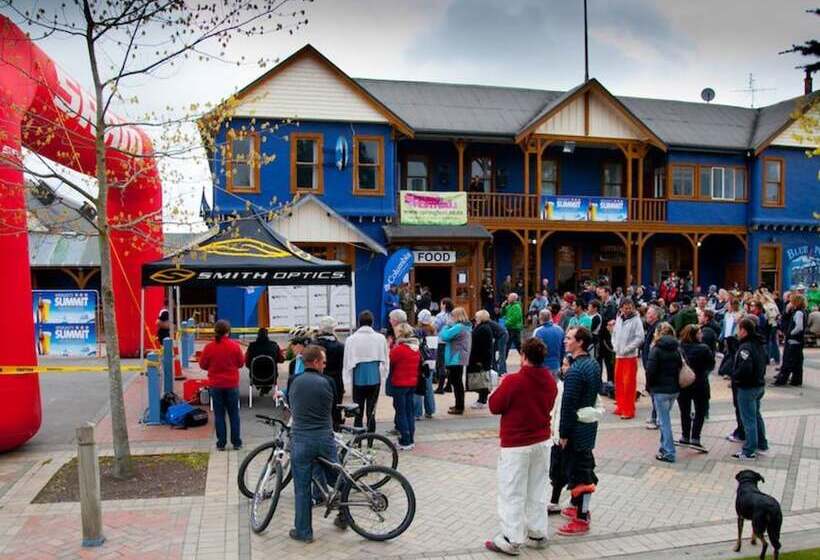 ホテル The Blue Pub