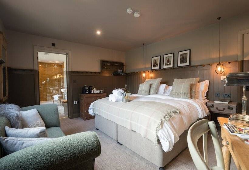 酒店 The Jack Russell