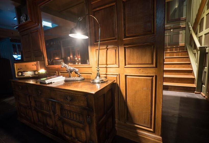 酒店 The Jack Russell